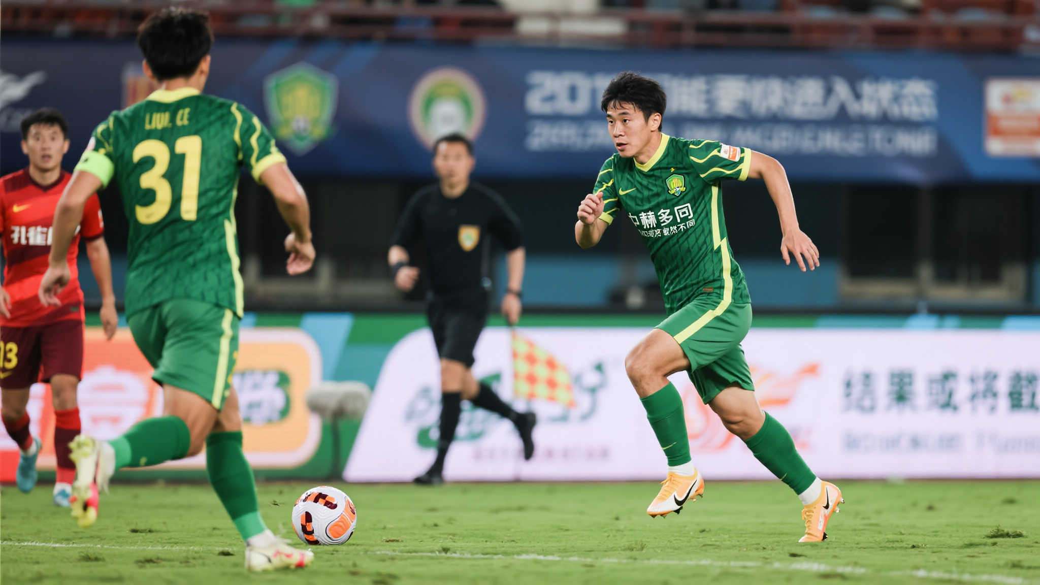 京多安:下半场节奏偏慢,留给我们追平的时间不足 在足球这样高强度的运动中,零散的几分钟也许是决定生